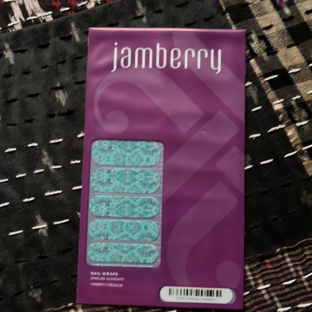 Caribbean Snakeskin Jamberry nail wraps